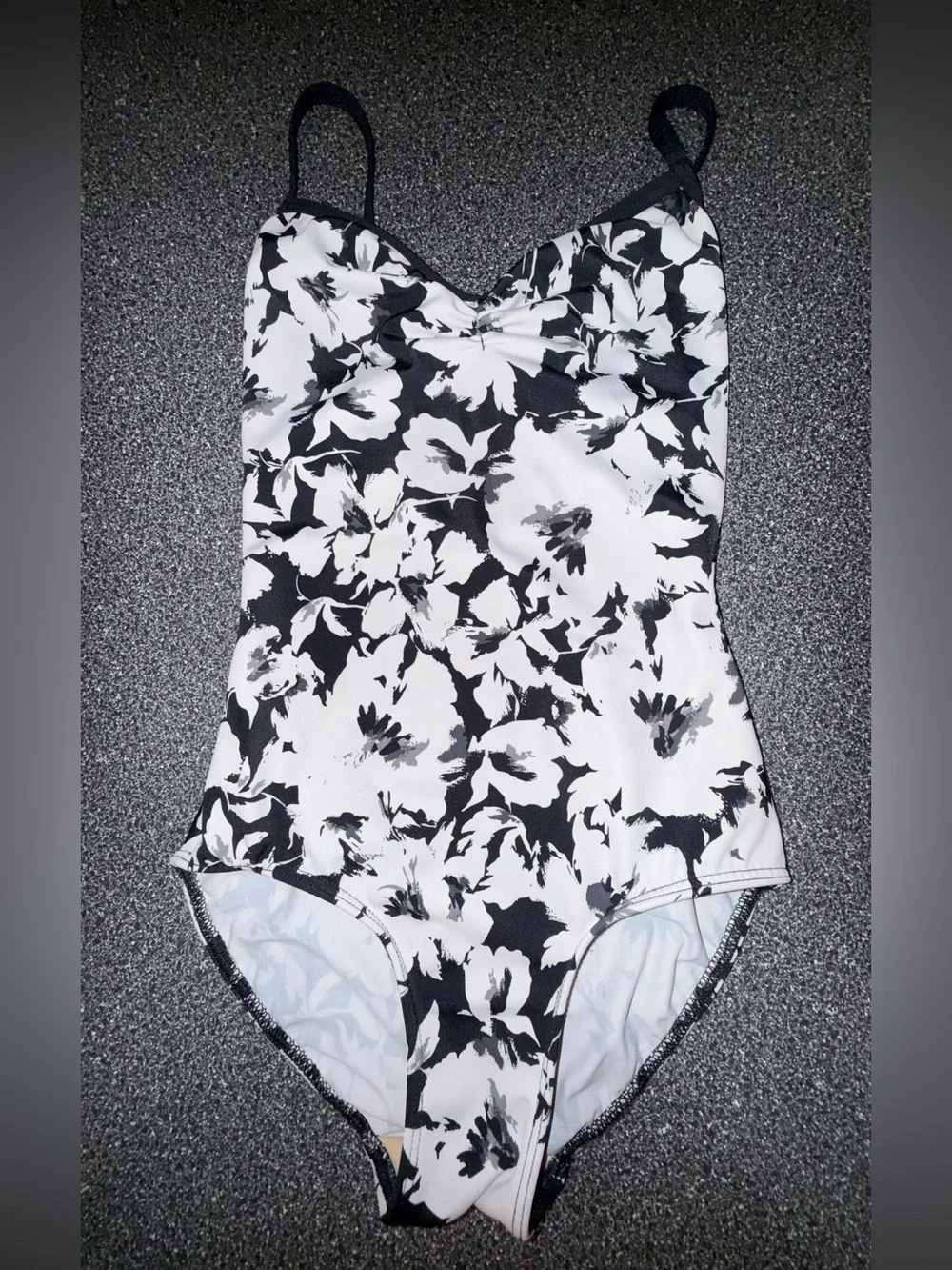 Eleve Dance-wear Black & White Floral One-Piece Leotard Size Child Medium